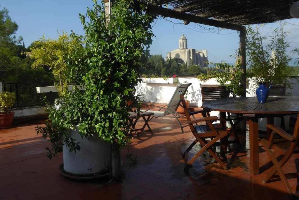 Apartamento Con Increibles Vistas Y Terraza Херона Екстериор снимка